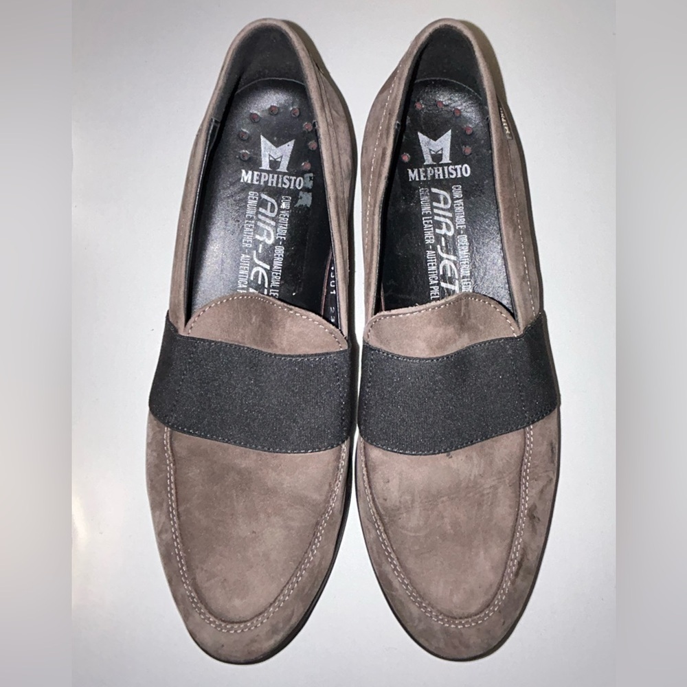 NWOT women’s Mephisto genuine leather loafer shoe